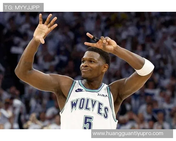 爱德华兹首节狂飙16分表现惊艳10投7中三分命中率高达50 爱德华兹首节狂飙16分表现惊艳10投7中三分命中率高达50