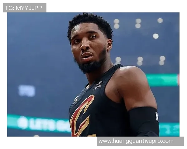 米切尔全场最高30分助球队锁定胜局末节狂砍14分展现绝对统治力