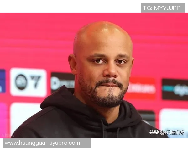 拜仁高层与孔帕尼今夏欲引西蒙斯交易遭赫内斯否决